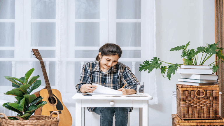 Tahapan Mengubah Tesis Menjadi Buku. (Freepik)