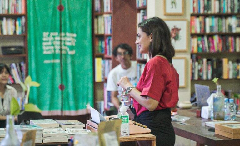 Najwa Shihab di Buku Akik