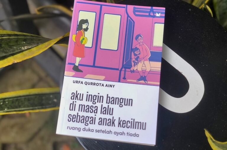 Aku Ingin Bangun Di Masa Lalu Sebagai Anak Kecilmu
